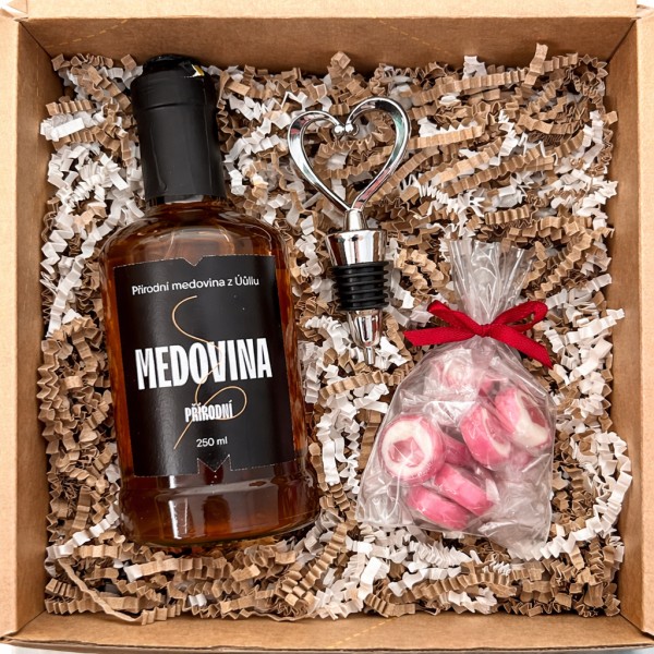 💙 Valentýnský balíček - Medovina,  zátka na láhev srdce a bonbony