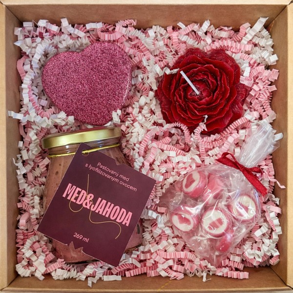 💕 Valentýnský balíček – Med s jahodou, bonbony, zrcadlo a červená vonná svíčka ve tvaru pivoňky