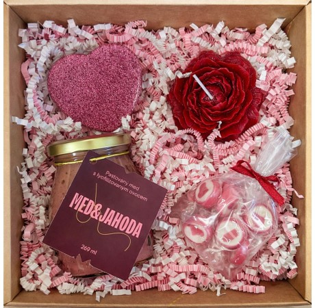 💕 Dárkový balíček – Med s jahodou, bonbony, zrcadlo a červená vonná svíčka ve tvaru pivoňky