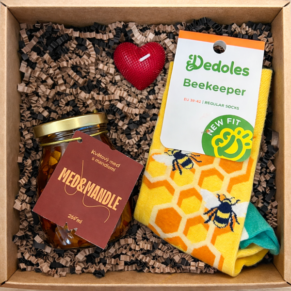 Dárkový balíček - Med & mandle, ponožky, svíčka srdce